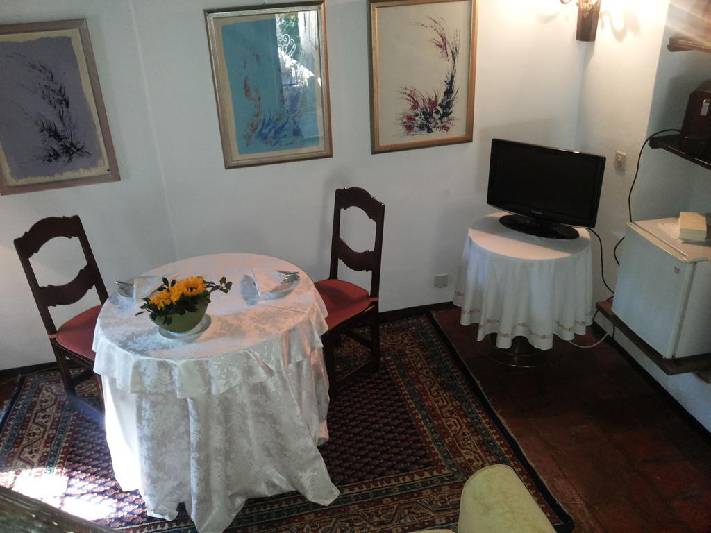 Motto Del Gallo Hotel Taverne Cameră foto